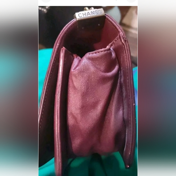CHANEL Quilted Boy Bag in burgundy RARE!!! - Picture 6 of 16